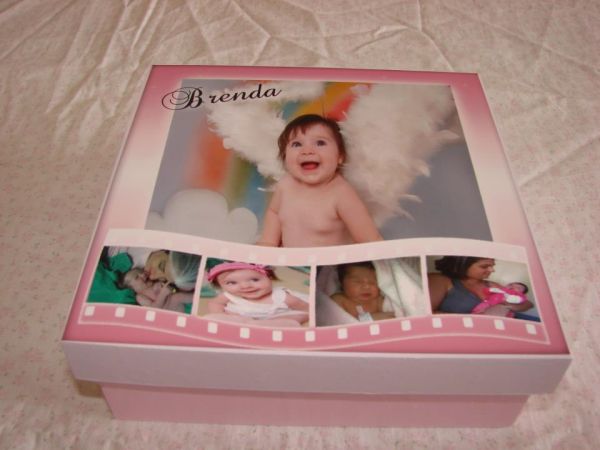 Caixa personalizada para padrinhos de batizado